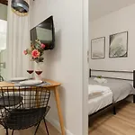 Forum Wola Jana Kazimierza By Renters Apartamento *