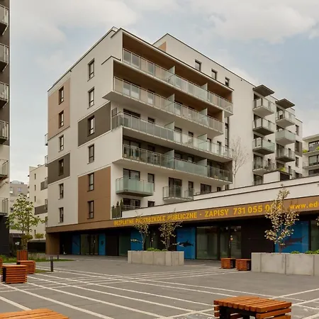 Forum Wola Jana Kazimierza By Renters Apartamento Varsóvia