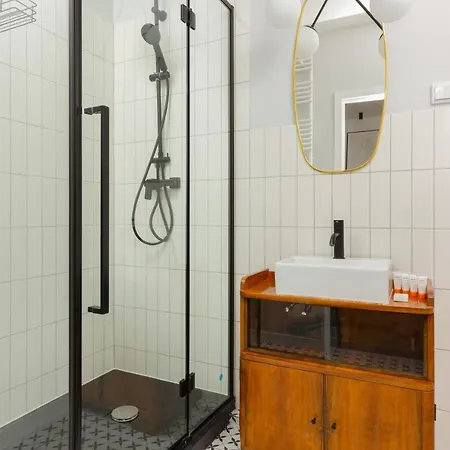 Forum Wola Jana Kazimierza By Renters Apartment