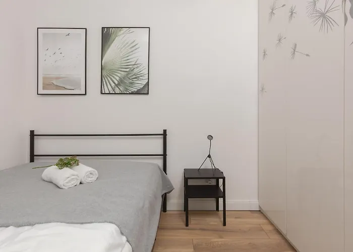 Forum Wola Jana Kazimierza By Renters Warsaw