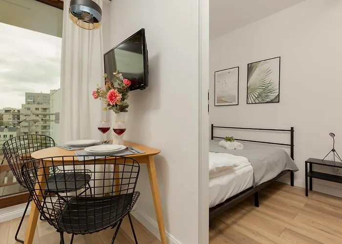 Forum Wola Jana Kazimierza By Renters Apartment *